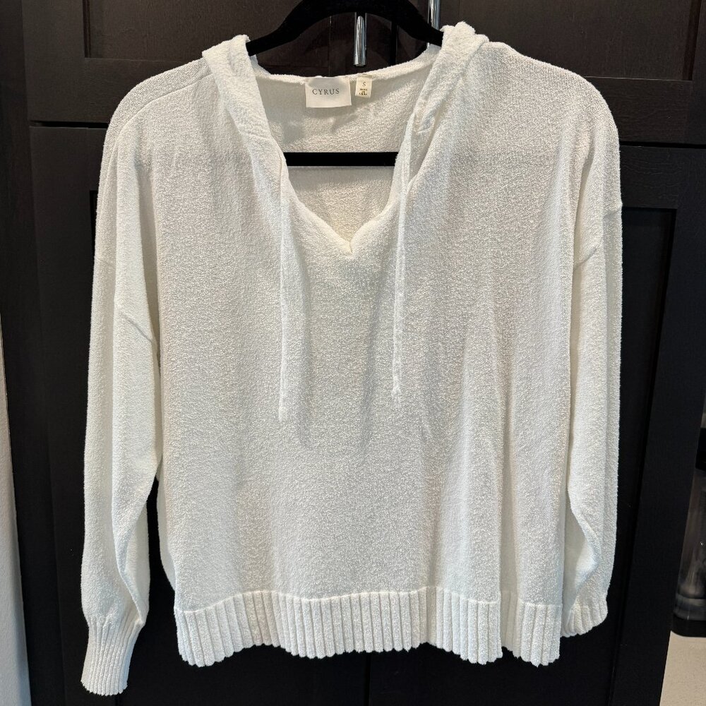 Cyrus White hooded light weight sweater